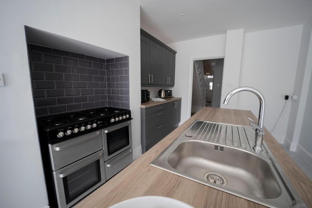 Spacious Holiday Home In Порткол Экстерьер фото